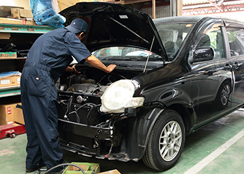 車の修理・車検サービス