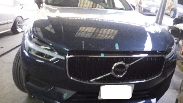 ボルボ（VOLVO）　XC60のフロント事故車を修理しました。